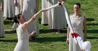 Flame lit for Vancouver Winter Games 2010